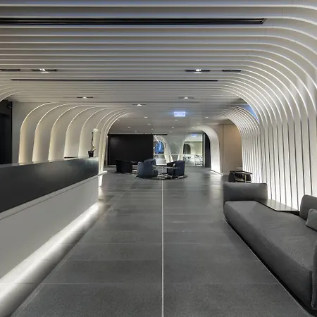Skye Suites Sydney-3